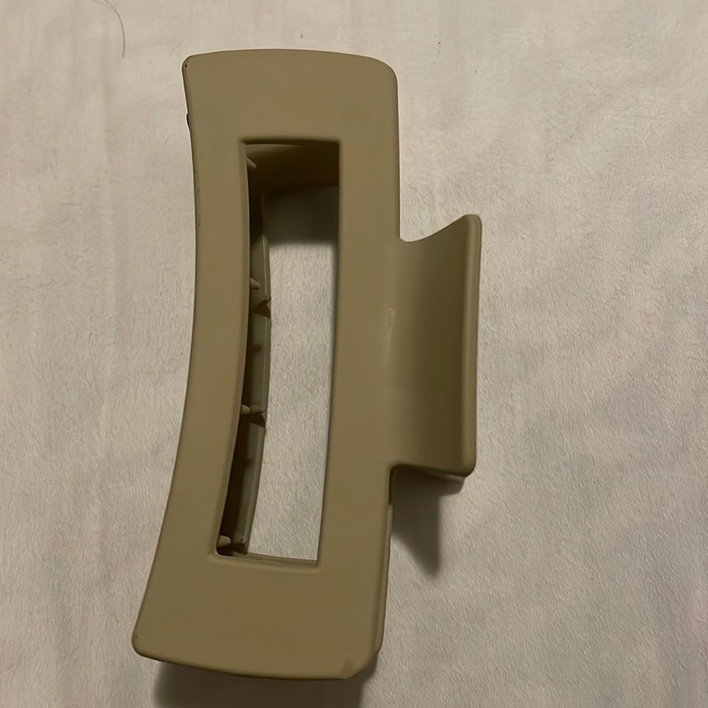 Hair clip